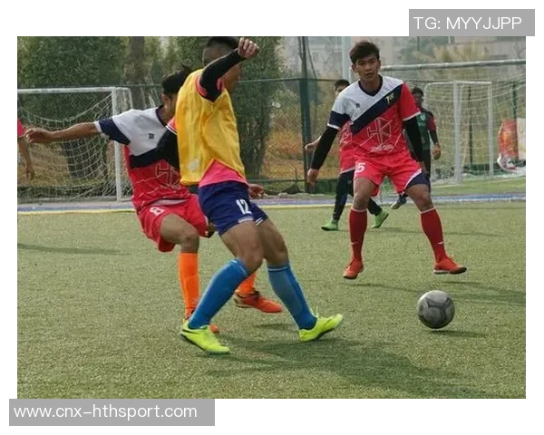 五人足球战术解析与实战应用探讨提升球队整体表现的关键要素